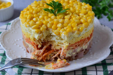 Salad with smoked breast and Korean carrots