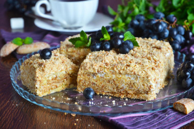 Cake made of cookies and sour cream without baking