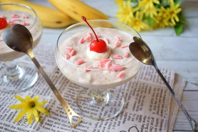 Banana mousse