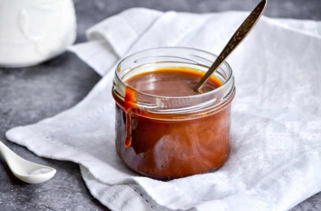 Homemade salted caramel - caramel sauce