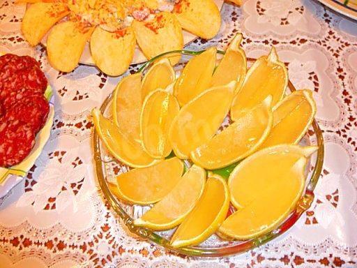 Lemon slices