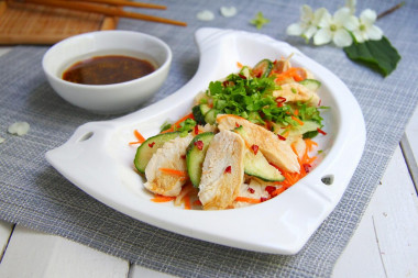 Korean salad with cucumbers and chicken