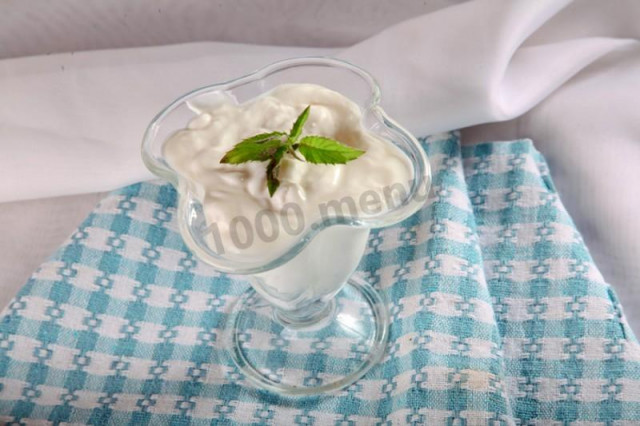 Homemade cream cheese