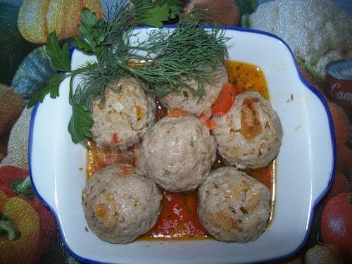 Meatballs with gravy