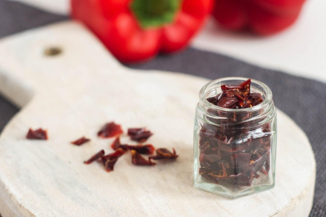 Dried bell pepper for winter