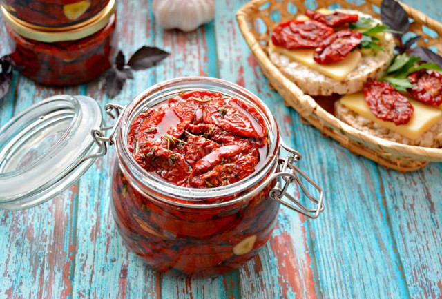 Dried tomatoes in a vegetable dryer for winter