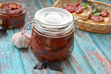 Dried tomatoes in a vegetable dryer for winter