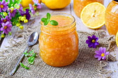 Lemon jam at home