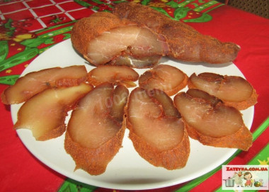 Dried chicken breast with a mixture of peppers and basil