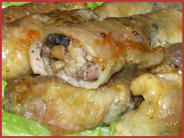 Stuffed chicken necks