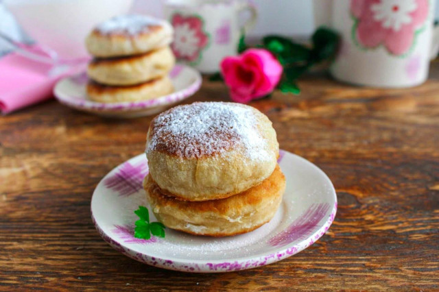 Kefir dumplings fried in a frying pan