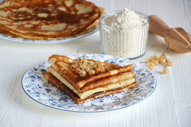 Pancakes made of oatmeal with milk