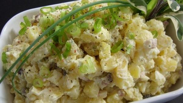 Czech potato salad