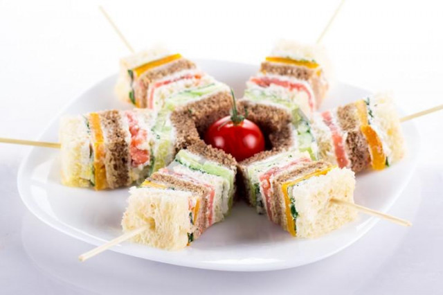 Multi-layered canapes