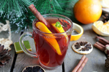 Classic mulled wine at home