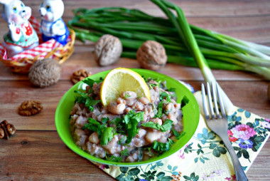 Lobio of white beans in classic Georgian style