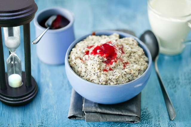 Barley porridge in the microwave on water