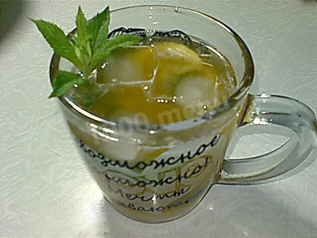 Drink honey refreshing