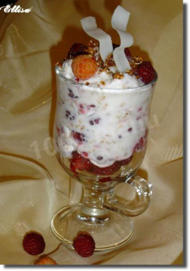 Cranachan Scottish dessert