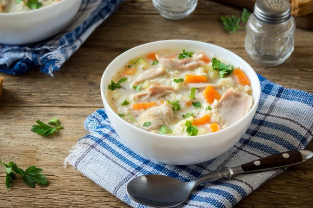 Soup in a slow cooker with cauliflower and coconut milk