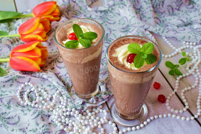 Milkshake with cocoa