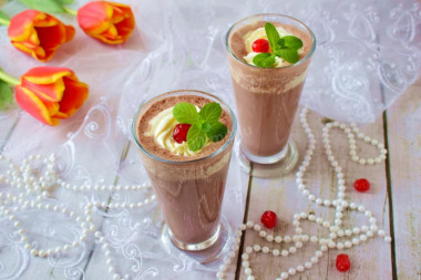 Milkshake with cocoa