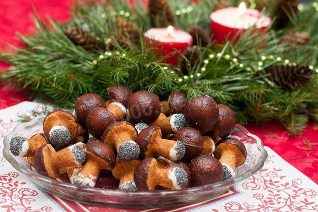 New Year's mushroom cookies in the form of gas