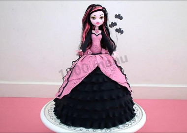 Monster High cake made of mastic