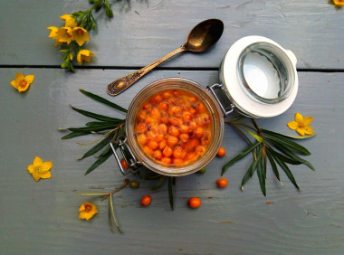 Sea buckthorn jam for winter