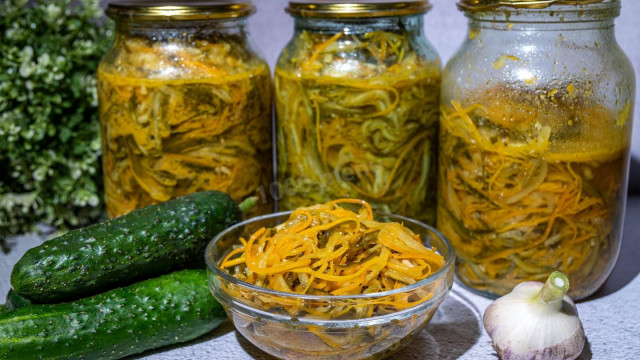 Cucumbers in Korean for winter in jars