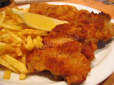 Minced pork schnitzel