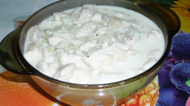 Chicken with gravy