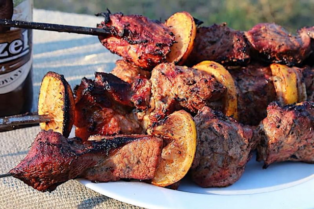 Shish kebab according to the Czech recipe