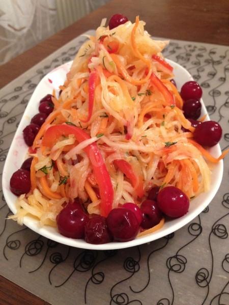 Rainbow salad with fresh vegetables