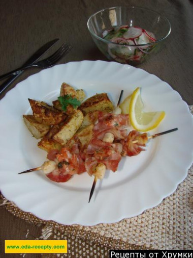 Scallop and salmon skewers