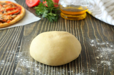 Pizza dough with dry yeast