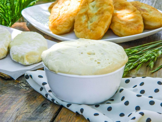 Dough for pan-fried yeast pies