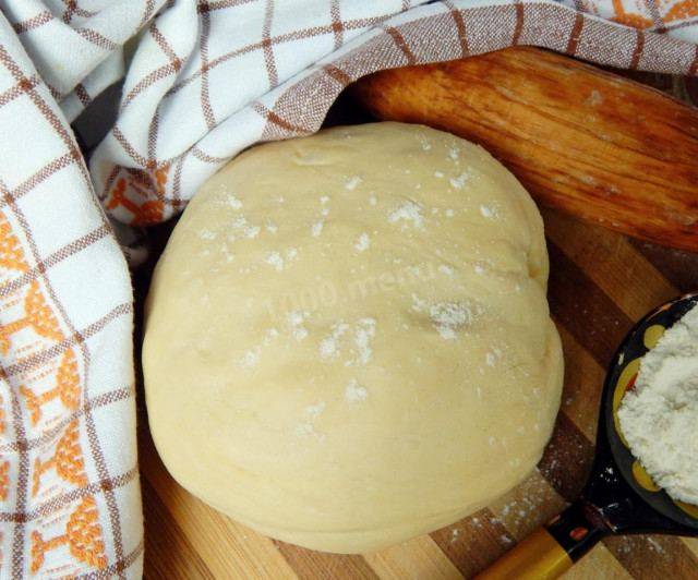 Dough on fresh yeast with water