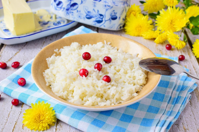 Crumbly rice porridge