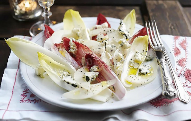 Roquefort salad