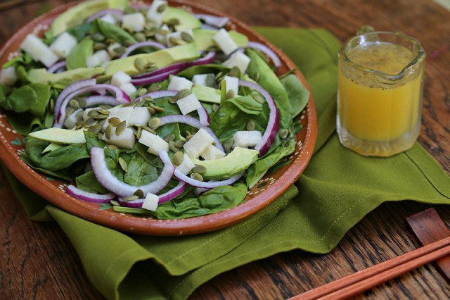 Spinach salad