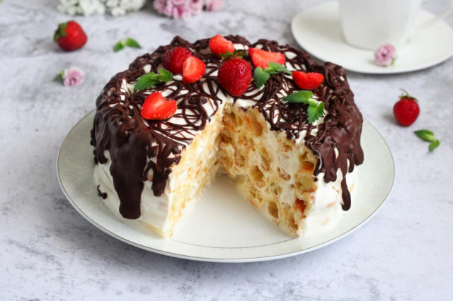 Ladies' fingers cake with sour cream