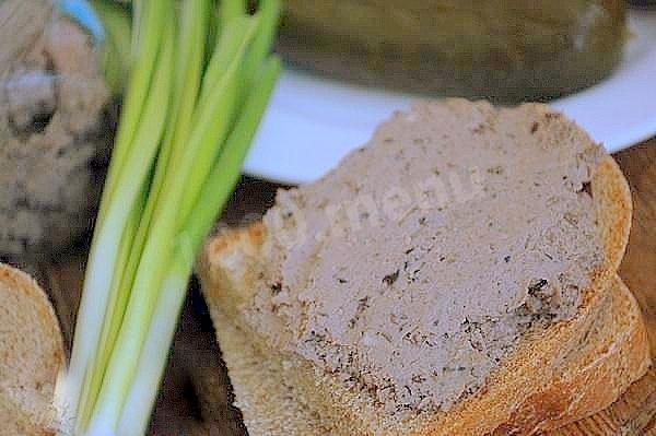 Liver pate with prunes