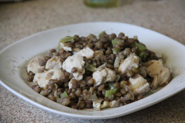 Lentils with chicken fillet