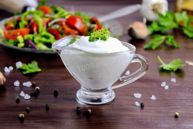 Mayonnaise sauce with garlic