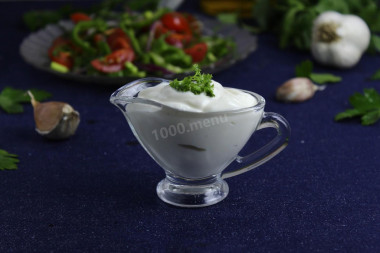 Mayonnaise sauce with garlic