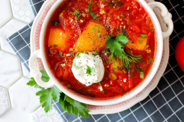 Borscht with sauerkraut beetroot and chicken