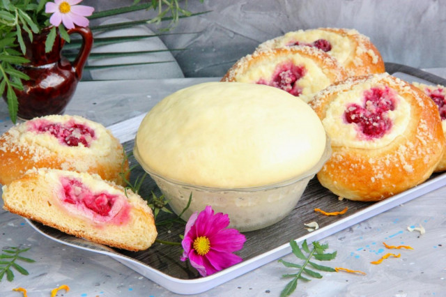 Yeast dough for cheesecakes