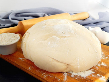 Yeast dough for frying in a frying pan