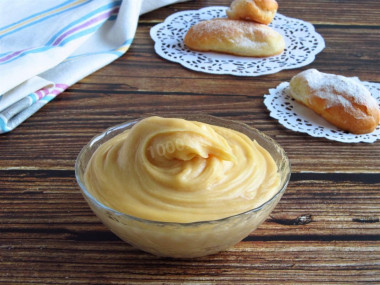 Custard dough for eclairs